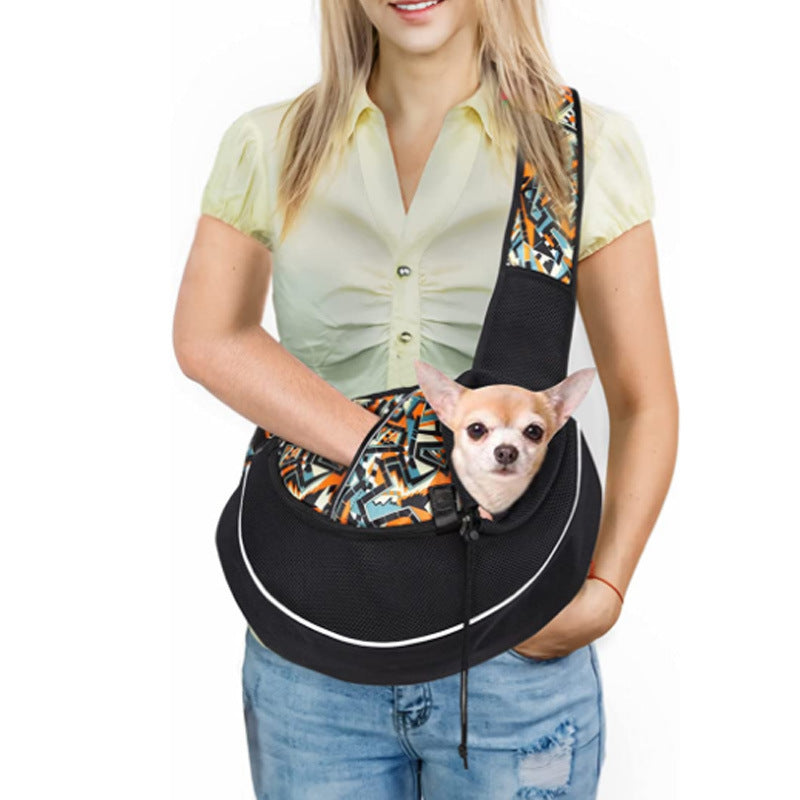 Women’s Outdoor Pet Carry Bag – Crossbody Dog & Cat Carrier