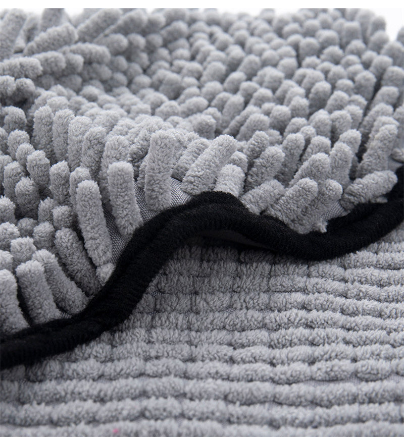 Super Absorbent Pet Towel – Quick-Dry Bathrobe for Dogs & Cats